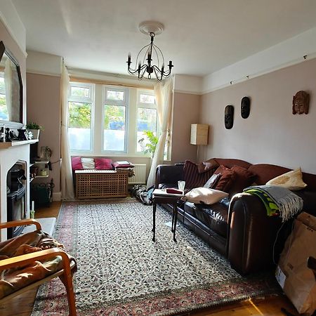 Headington Haven Homestay Oxford Bagian luar foto